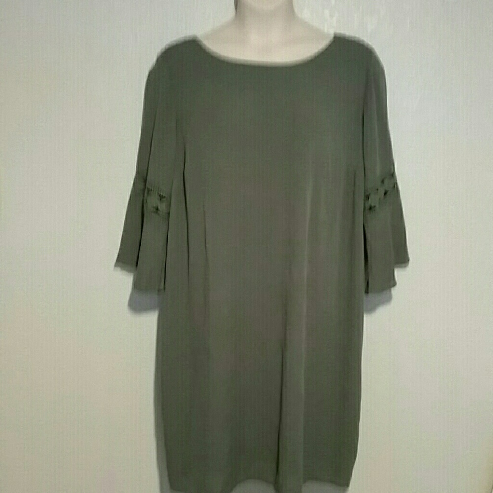 Plus Size 20  2X Knee-length Dress